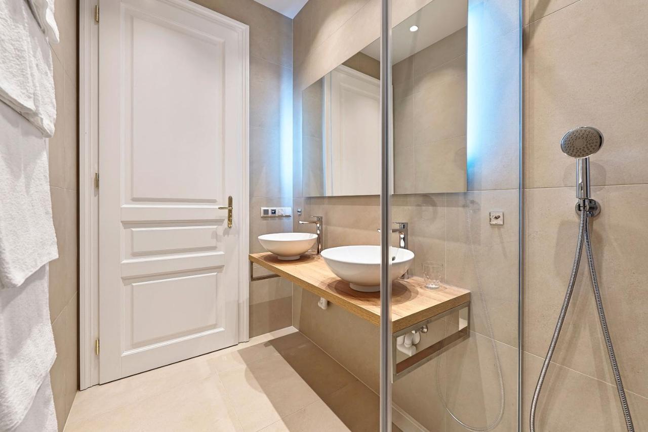 Theobaldgasse - Exclusive Opportunity Since Construction Close By Apartment Wien